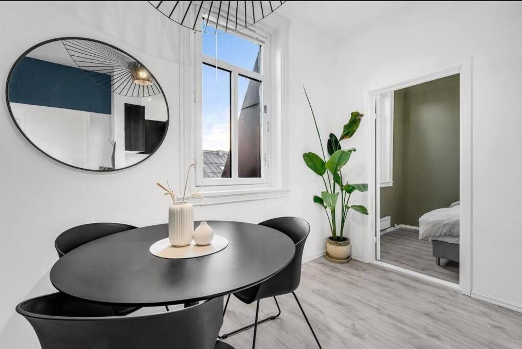 Newly Renovated - Oslo Downtown Apartment Ngoại thất bức ảnh