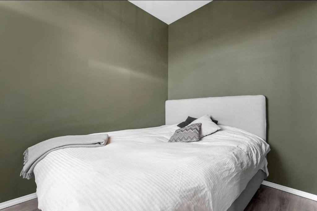 Newly Renovated - Oslo Downtown Apartment Ngoại thất bức ảnh
