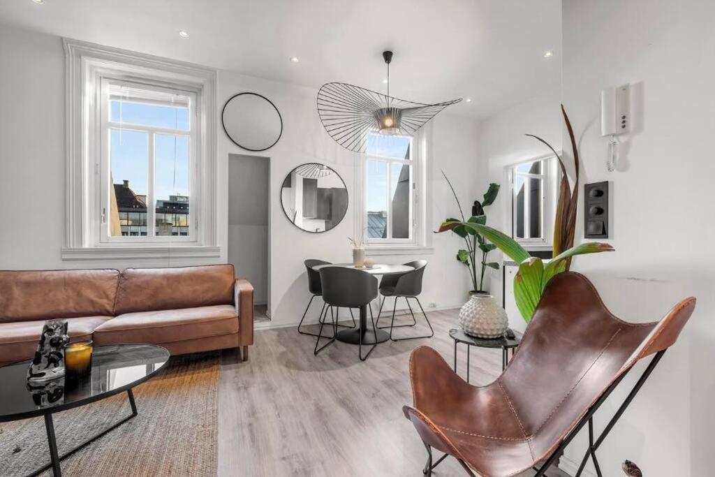 Newly Renovated - Oslo Downtown Apartment Ngoại thất bức ảnh